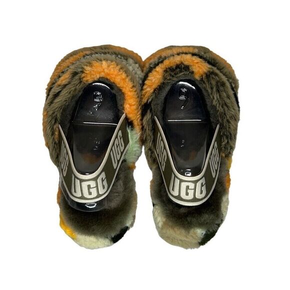 UGG - Women’s "Fluff Yeah" Shearling Slipper Cali Collage Olive - Size 9, Grey - Picture 4 of 11